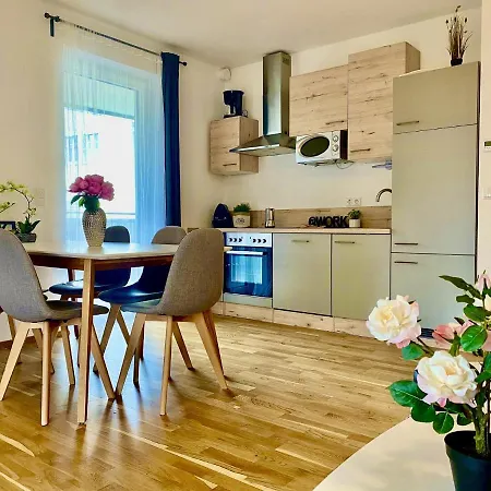 Apartment Neubau, Gemuetlich Und Modern See Und Zentrum Nah By Seebnb Portschach am Woerthersee