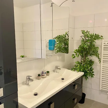 Neubau, Gemuetlich Und Modern See Und Zentrum Nah By Seebnb Appartement