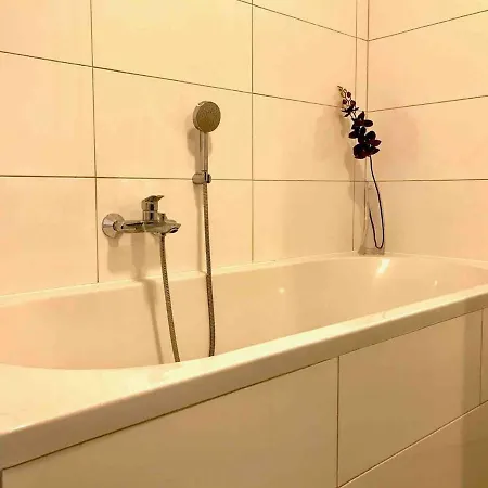 Neubau, Gemuetlich Und Modern See Und Zentrum Nah By Seebnb *